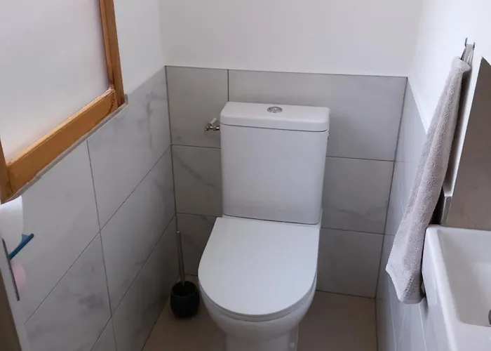 T2 Rdc Calme, Ensoleille Et Fleurie Apartman